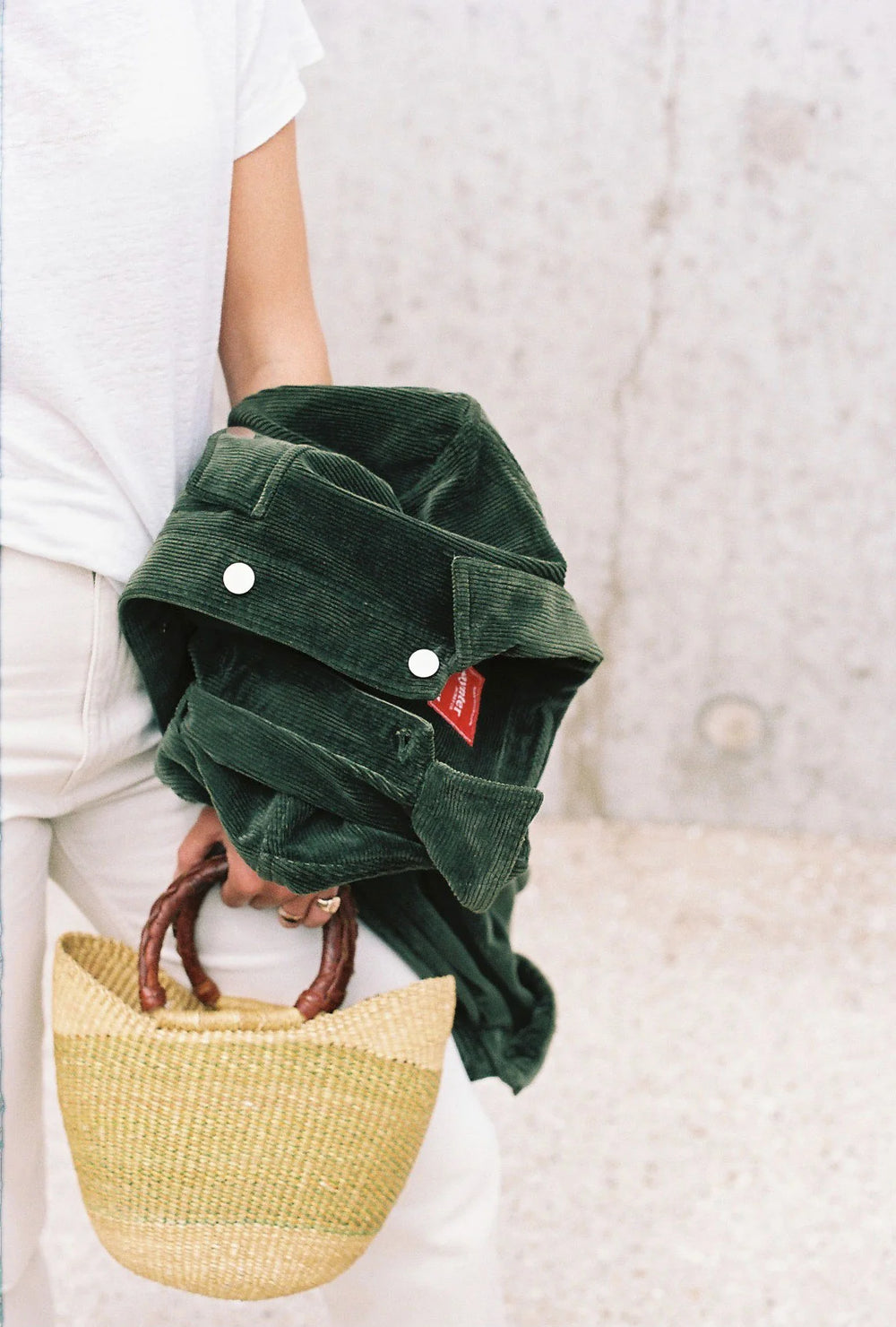 Gallery images of the BATCH NO.4 - OLIVE