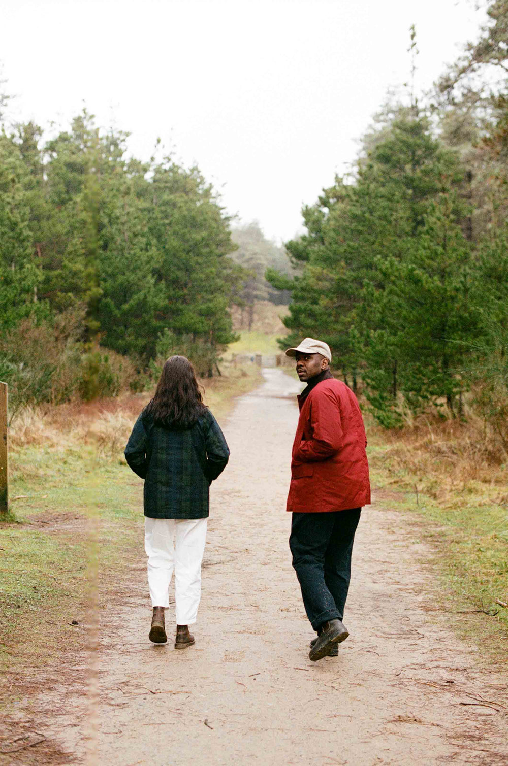 Gallery images of the BATCH NO.17 - PAYNTER RED - MEN'S