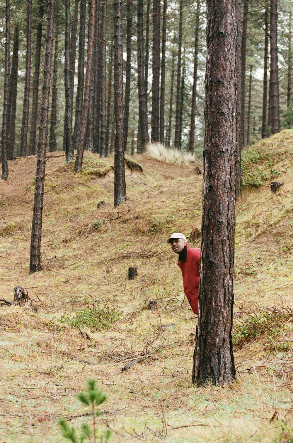 Gallery images of the BATCH NO.17 - PAYNTER RED - MEN'S