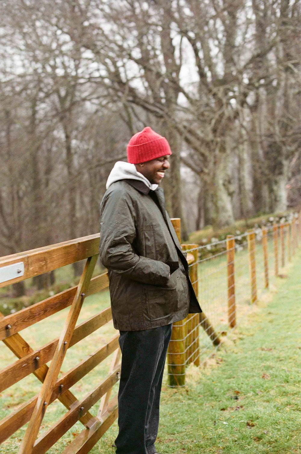 Gallery images of the BATCH NO.17 - ARCHIVE OLIVE - MEN'S