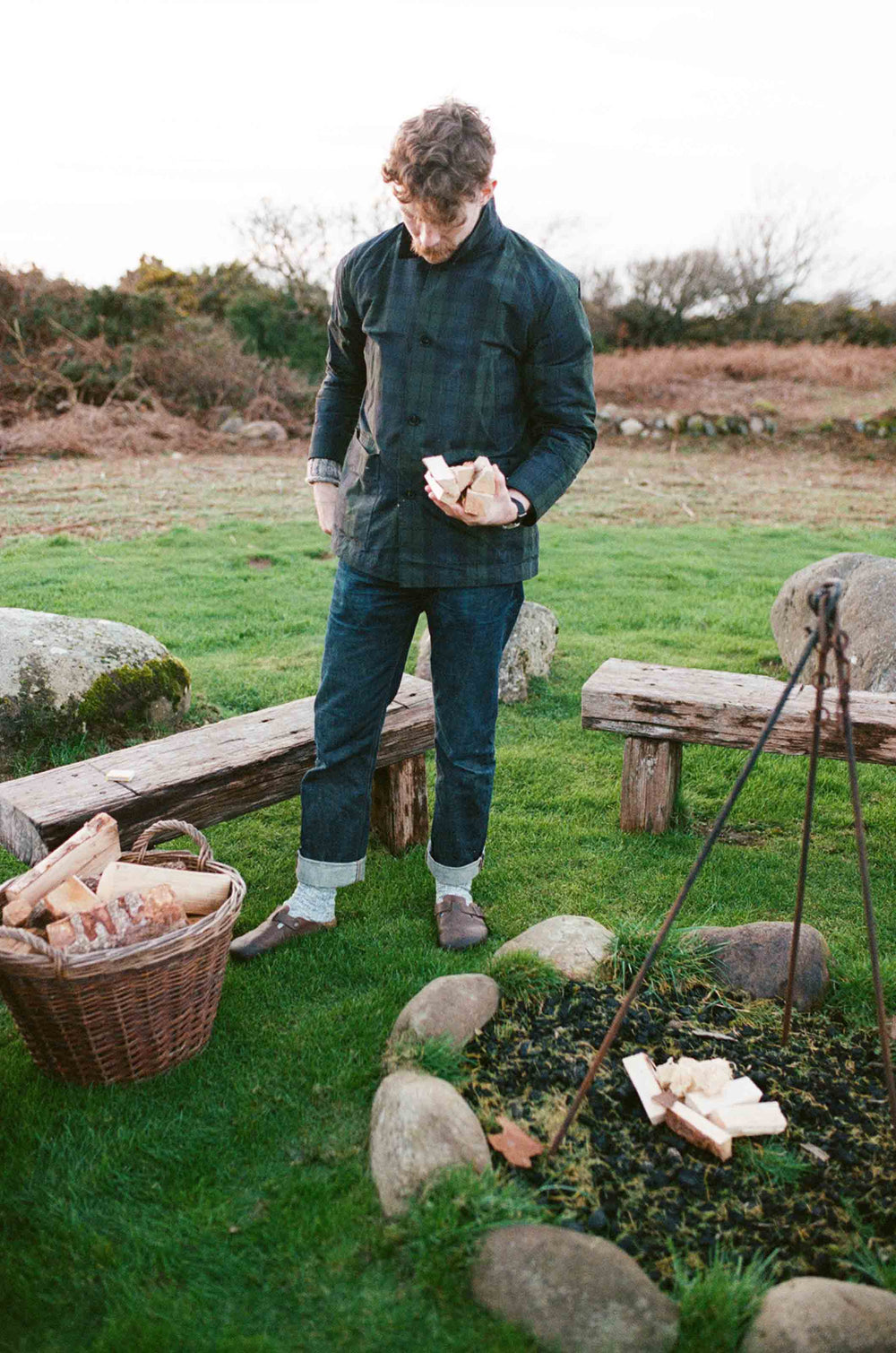 Gallery images of the BATCH NO.17 - BLACKWATCH TARTAN - MEN'S