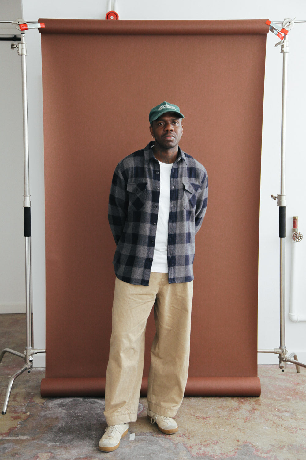 Gallery images of the Men’s Japanese Indigo Check Flannel Shirt (Grey)