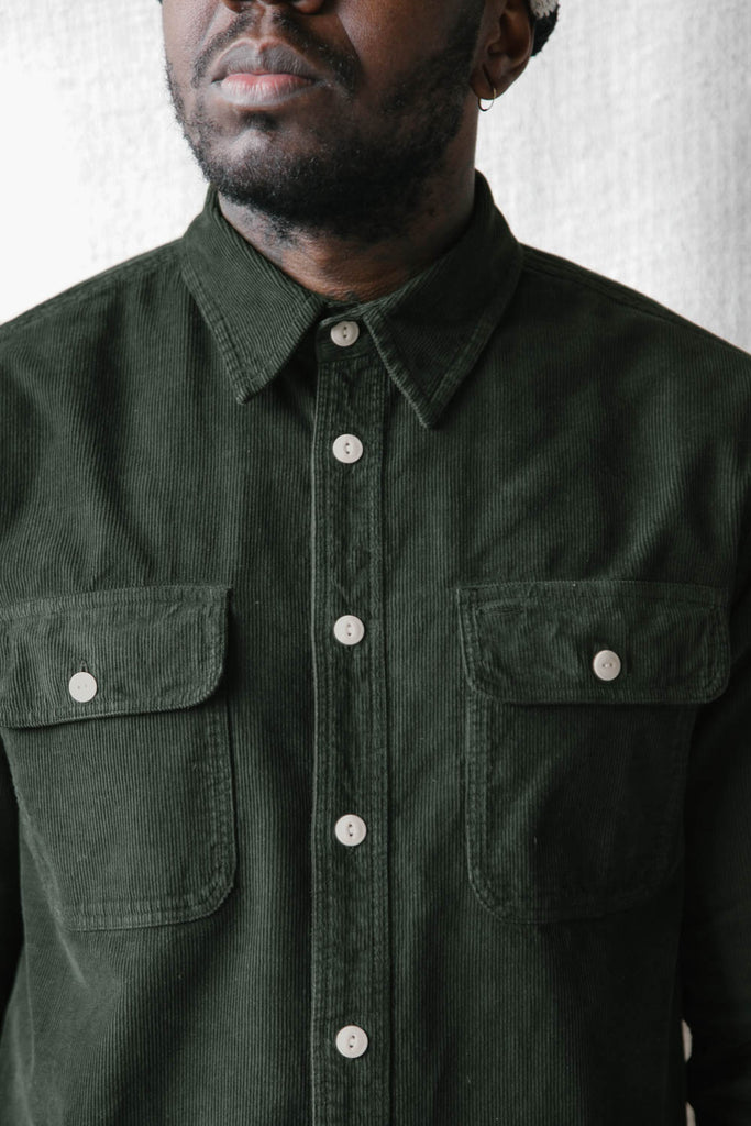 main Men’s French Corduroy Workshirt - Pine Green