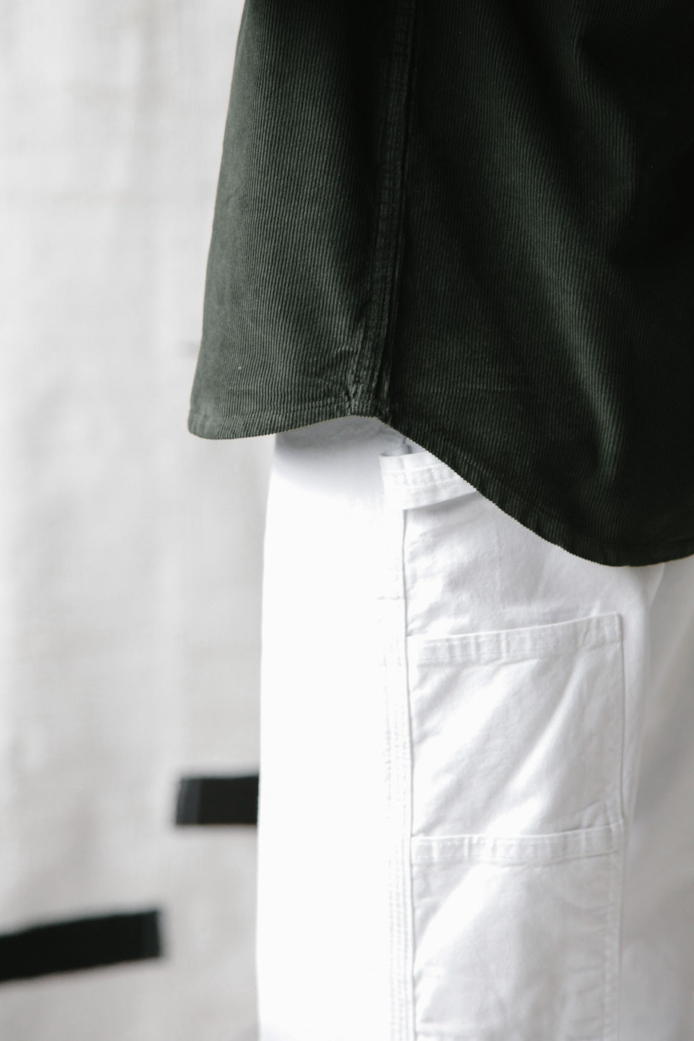 Gallery images of the Women’s French Corduroy Workshirt - Pine Green