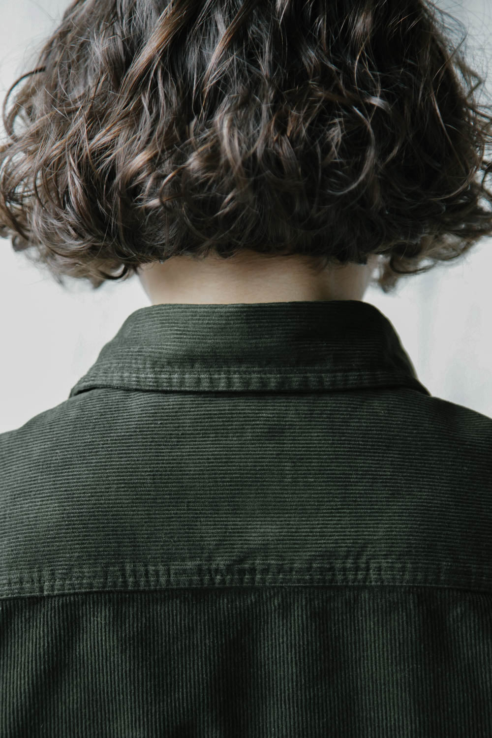 Gallery images of the Women’s French Corduroy Workshirt - Pine Green