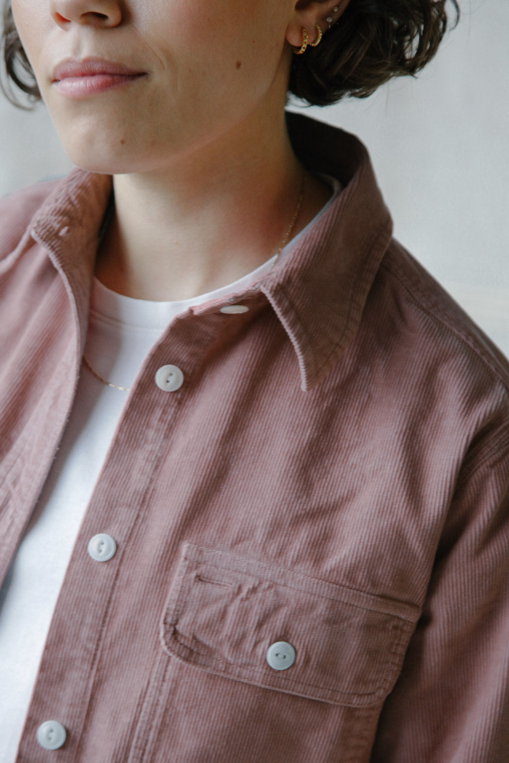Gallery images of the Women’s French Corduroy Workshirt - Smokey Pink
