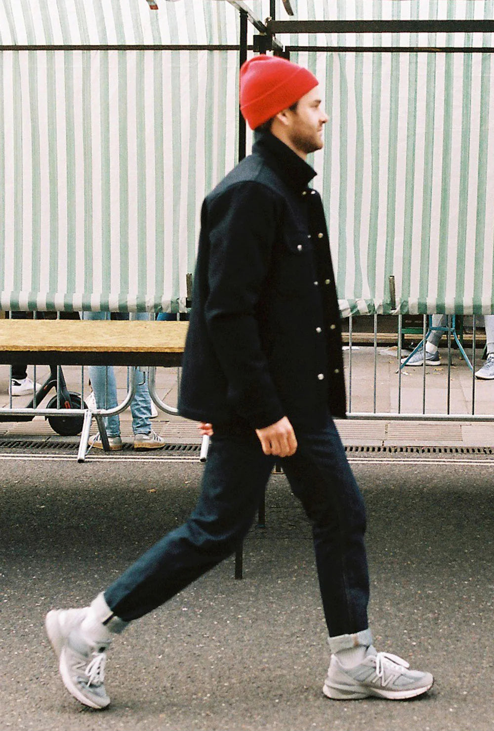 Gallery images of the MEN'S BATCH NO.5 - NAVY