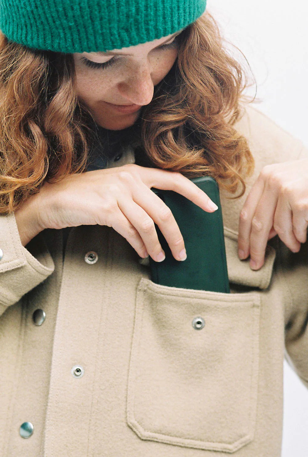 Gallery images of the WOMEN'S BATCH NO.5 - CAMEL