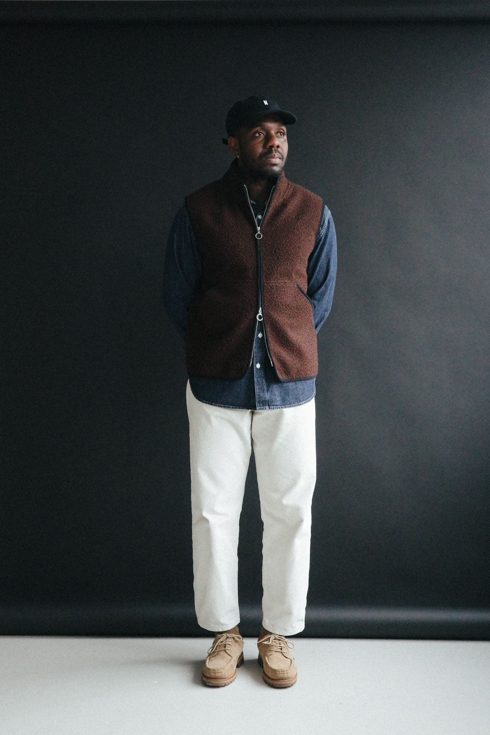 Gallery images of the THE CASENTINO BLANKET VEST - BROWN