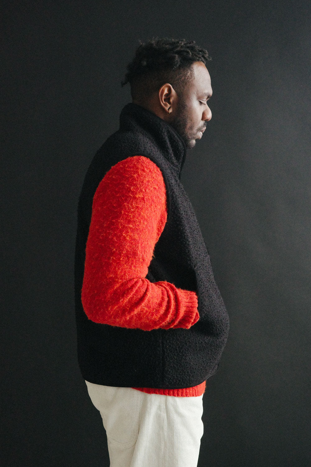 Gallery images of the THE CASENTINO BLANKET VEST - BLACK