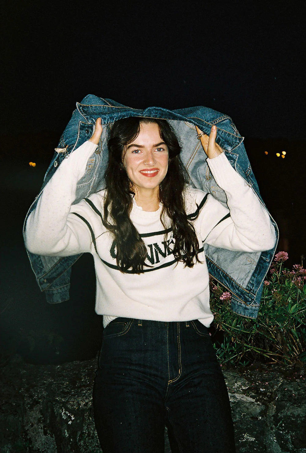 Gallery images of the WOMEN'S BATCH NO.9 - LIGHT VINTAGE WASH