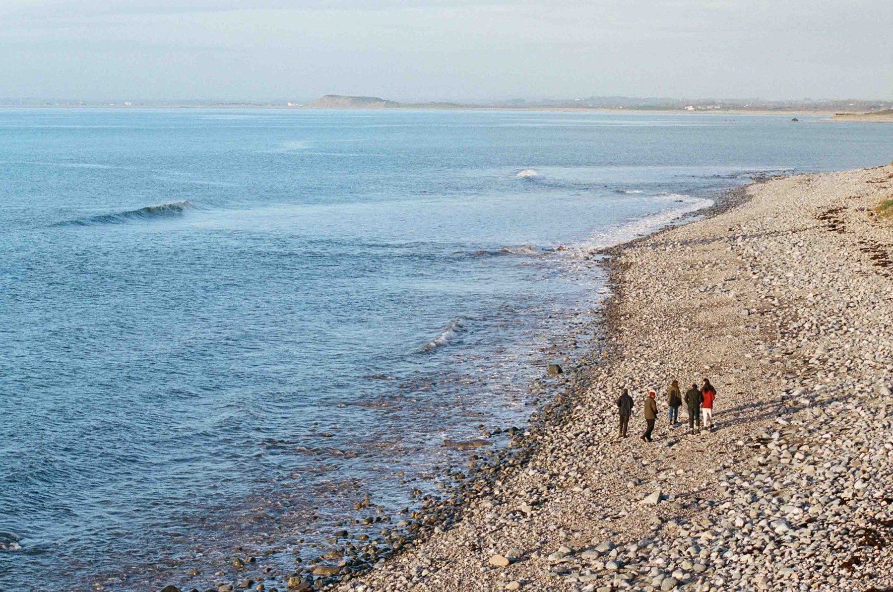 Gallery images of the BATCH NO.17 - PAYNTER RED - WOMEN'S