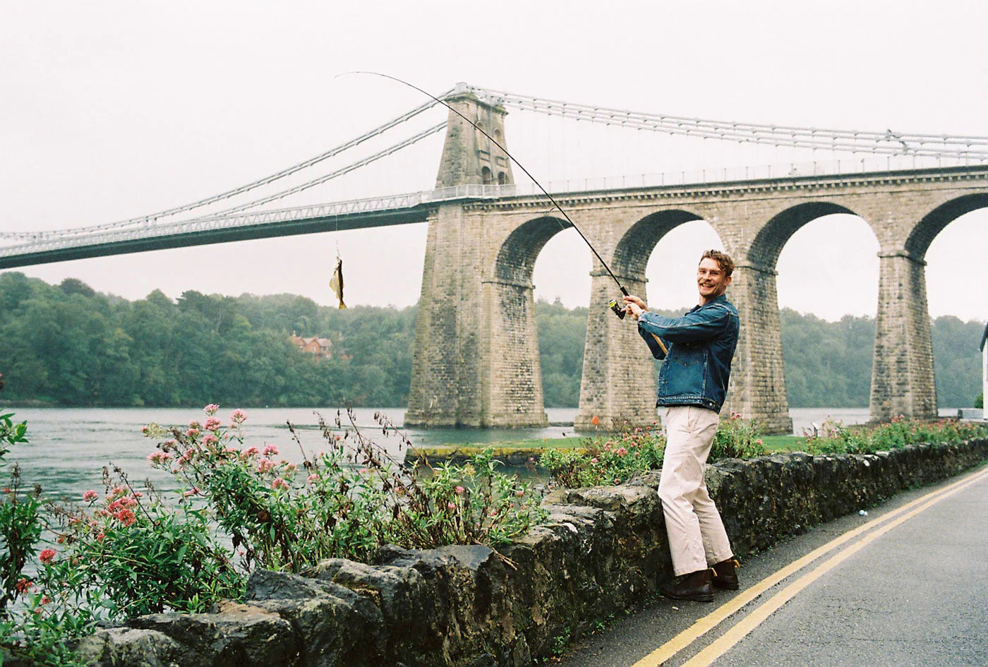 Gallery images of the MEN'S BATCH NO.9 - LIGHT VINTAGE WASH