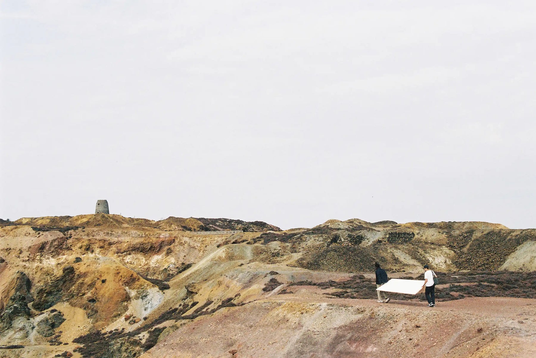 Gallery images of the MEN'S BATCH NO.12 - DARK WASH