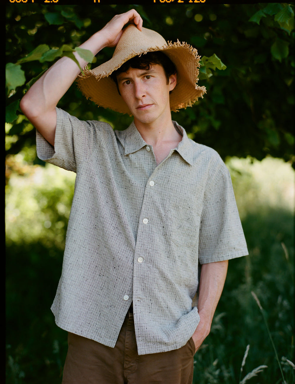Gallery images of the Men’s Japanese Cotton Linen Shirt - Natural