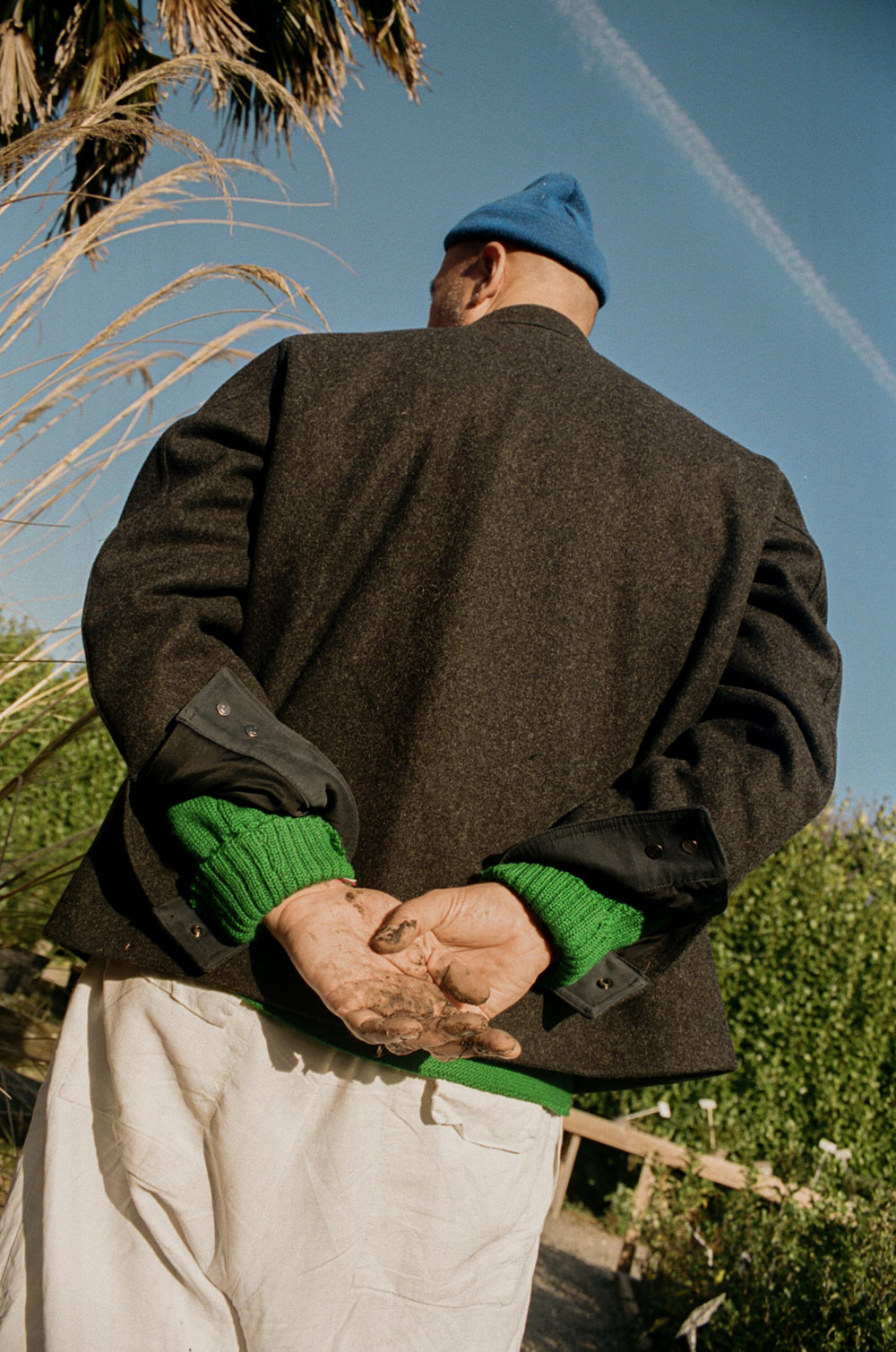 Gallery images of the MEN'S BATCH NO.22 - CHARCOAL