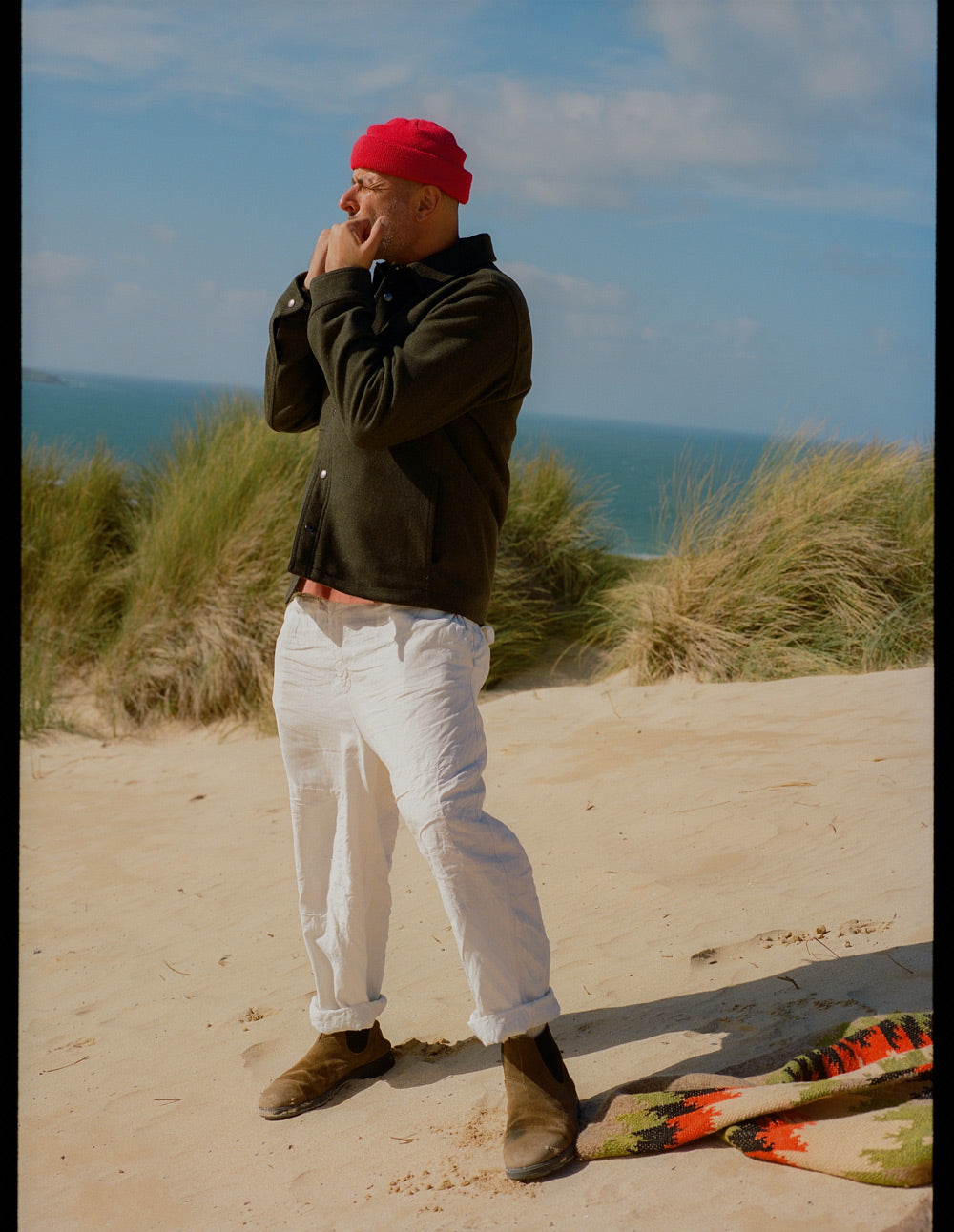 Gallery images of the MEN'S BATCH NO.22 - PINE GREEN