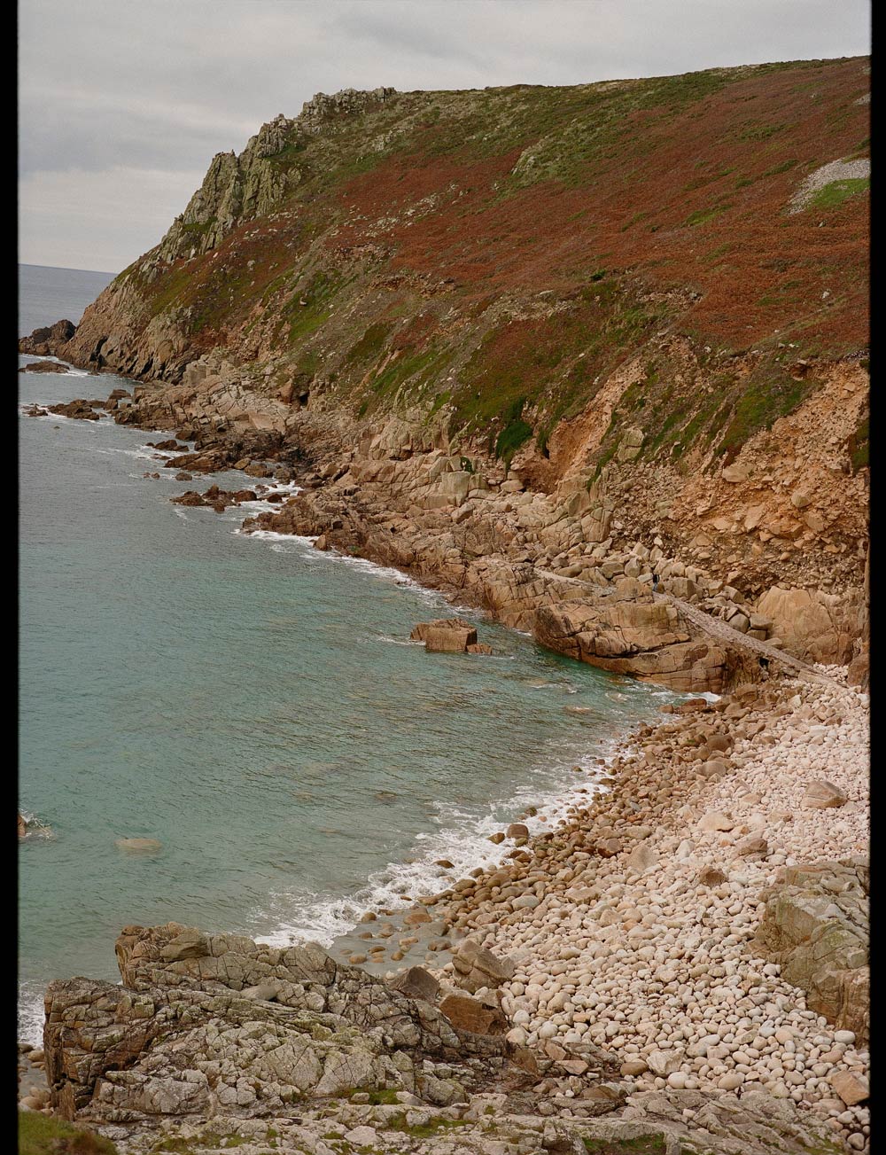 Gallery images of the MEN'S BATCH NO.22 - DEEP NAVY