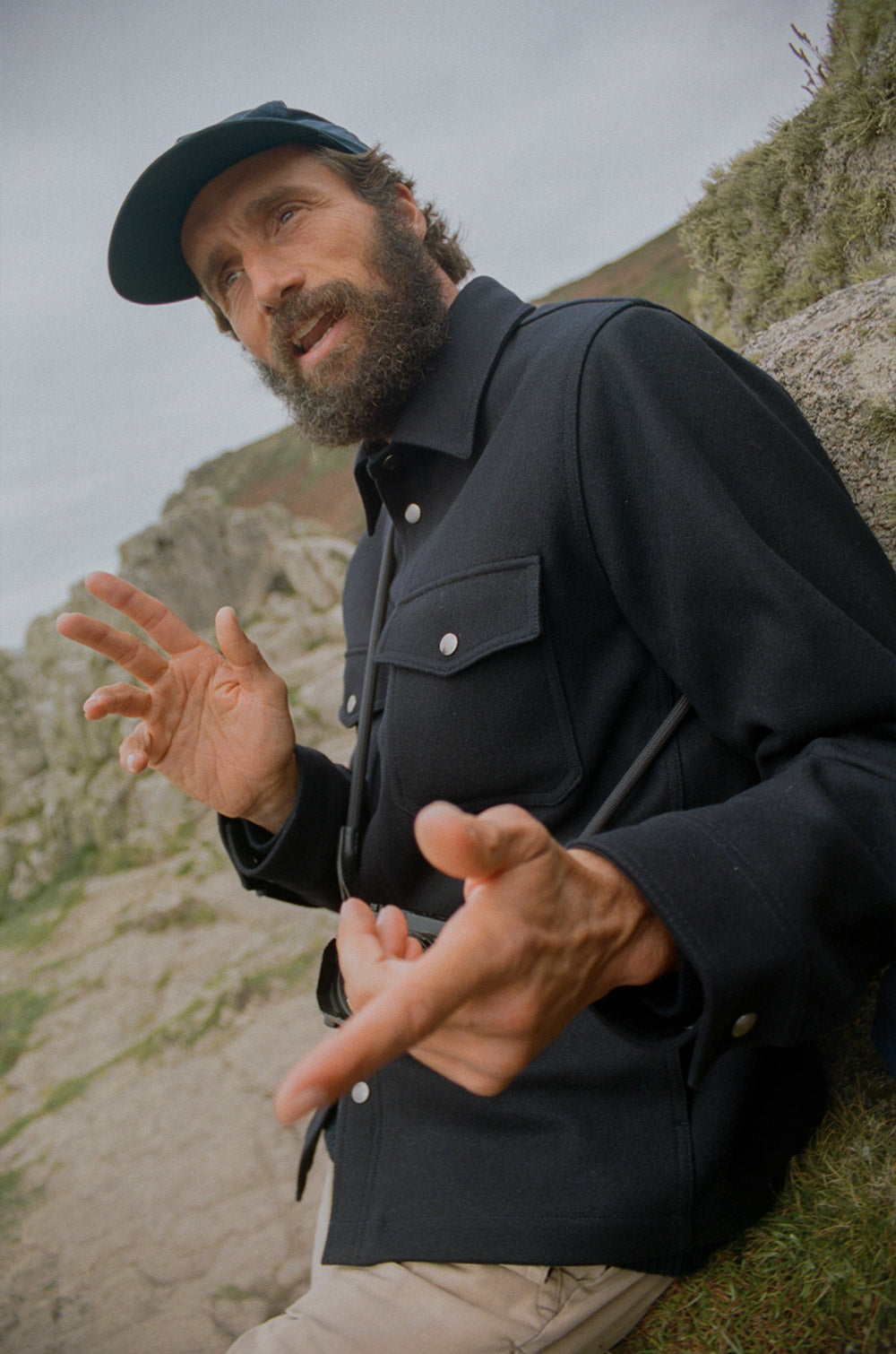 Gallery images of the MEN'S BATCH NO.22 - DEEP NAVY