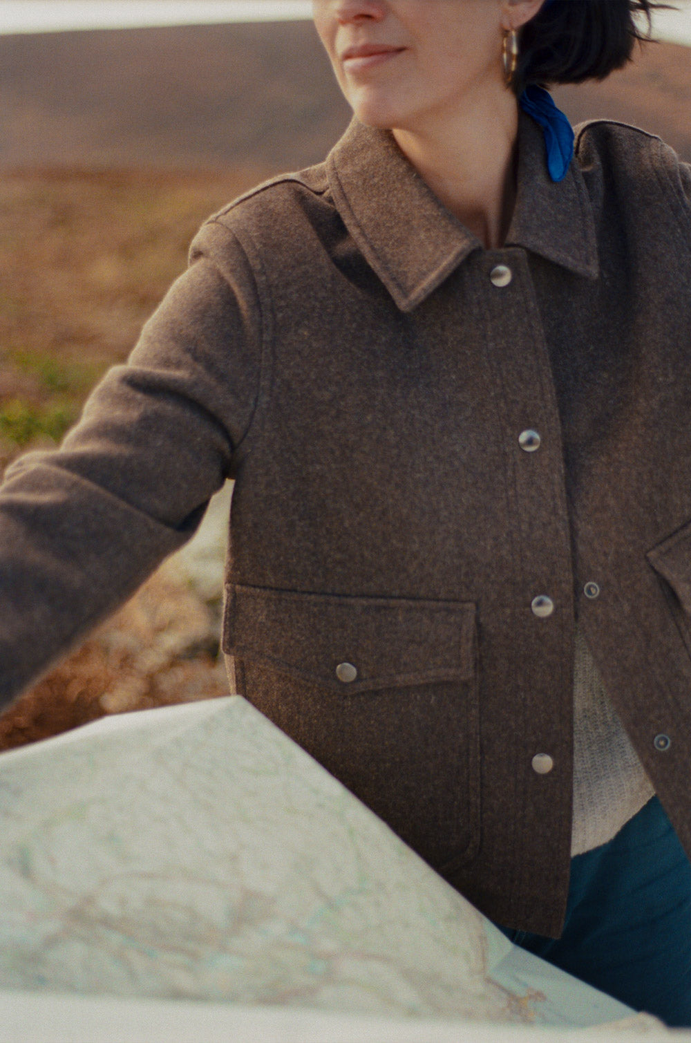 Gallery images of the WOMEN'S BATCH NO.22 - BARK BROWN