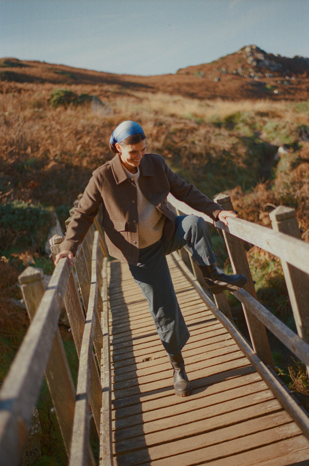 Gallery images of the WOMEN'S BATCH NO.22 - BARK BROWN