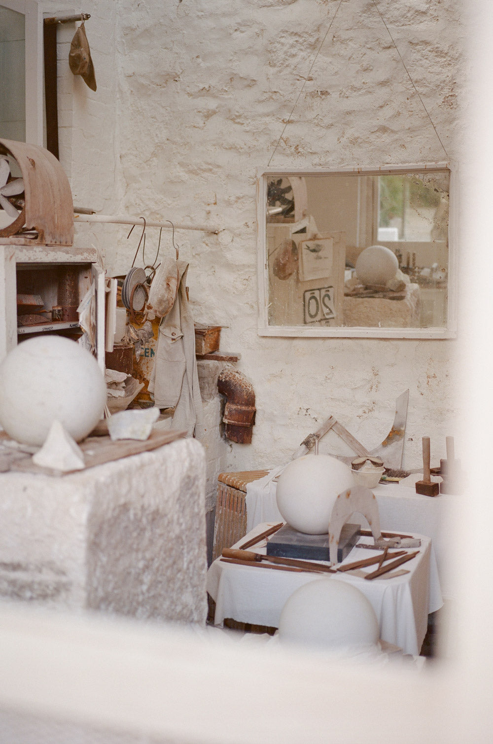 Gallery images of the WOMEN'S BATCH NO.22 - CHARCOAL