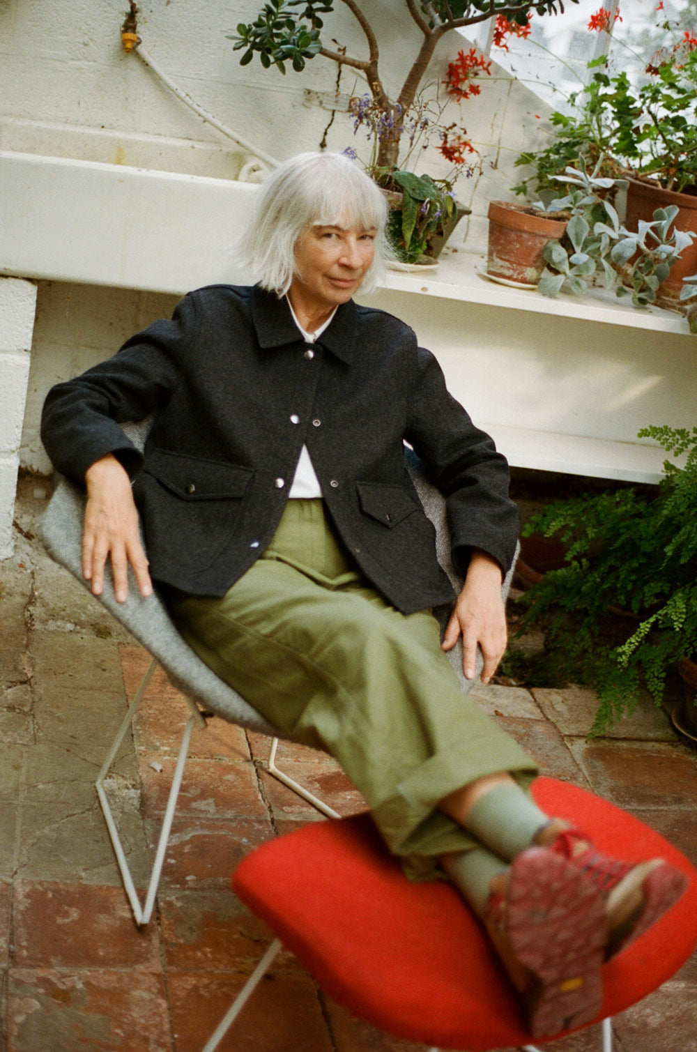 Gallery images of the WOMEN'S BATCH NO.22 - CHARCOAL