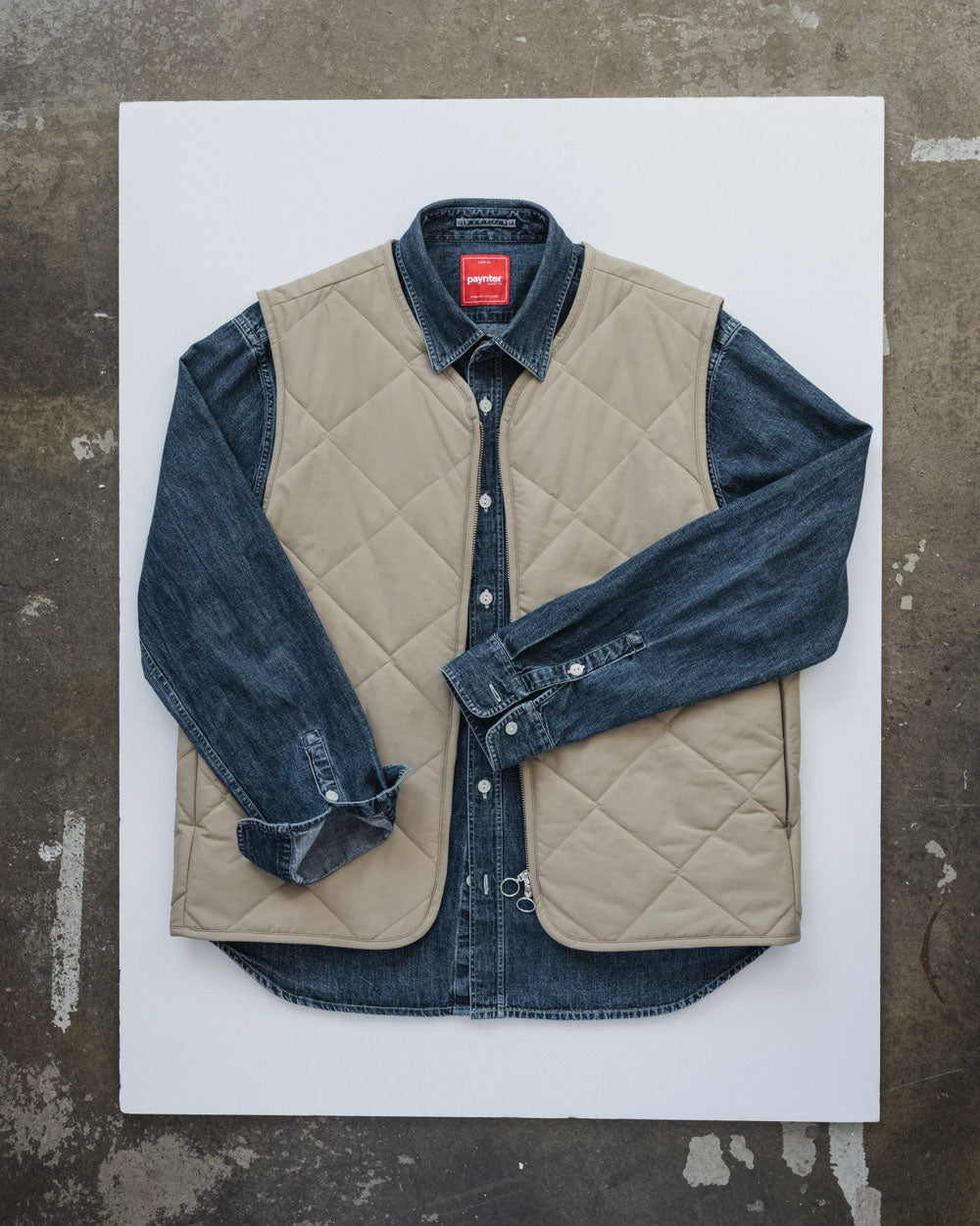 Gallery images of the WOMEN'S CLASSIC BEIGE QUILTED VEST