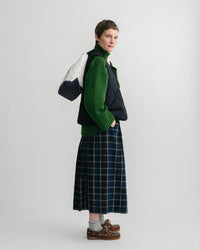 main WOMEN'S DARK NAVY QUILTED VEST