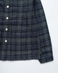 main WOMEN'S NAVY CHECK EASY SHIRT (Hip Pocket Sample)