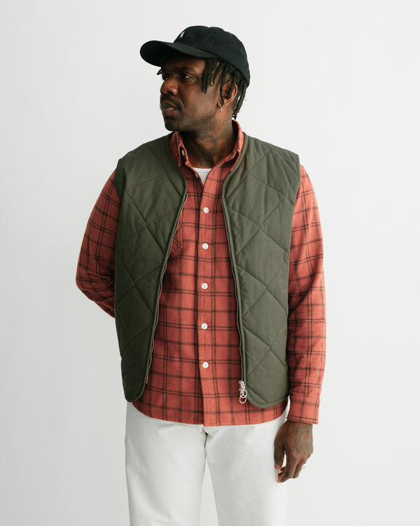 MEN'S SPRUCE GREEN QUILTED VEST