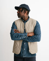 main MEN'S CLASSIC BEIGE QUILTED VEST