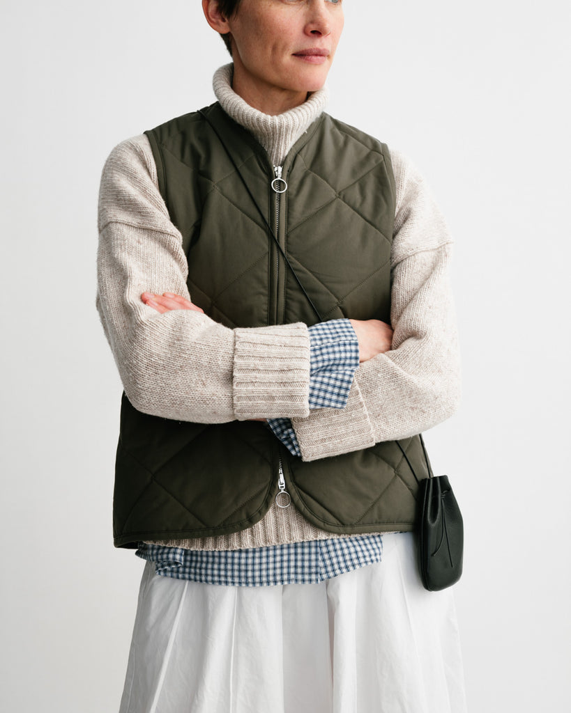 main WOMEN'S SPRUCE GREEN QUILTED VEST