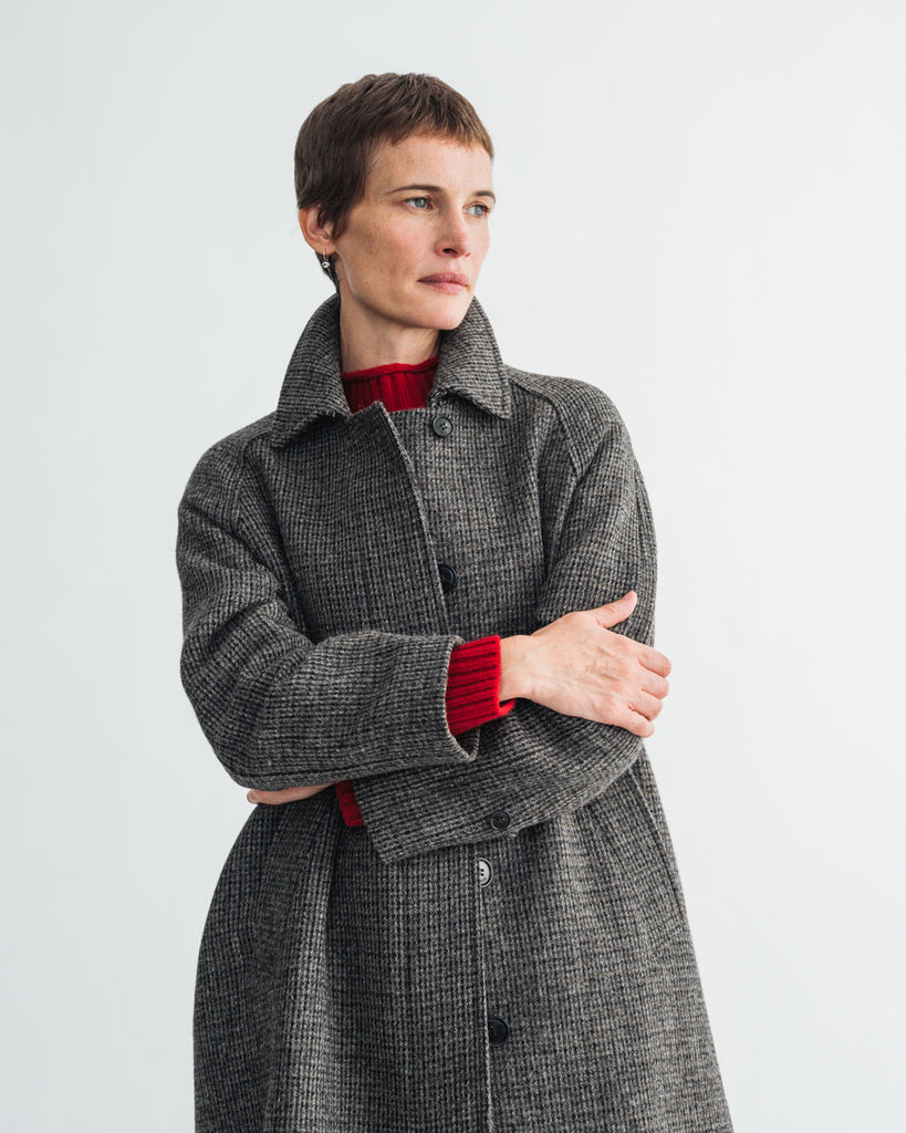 main WOMEN'S BATCH NO.25 - HARRIS TWEED MICRO CHECK