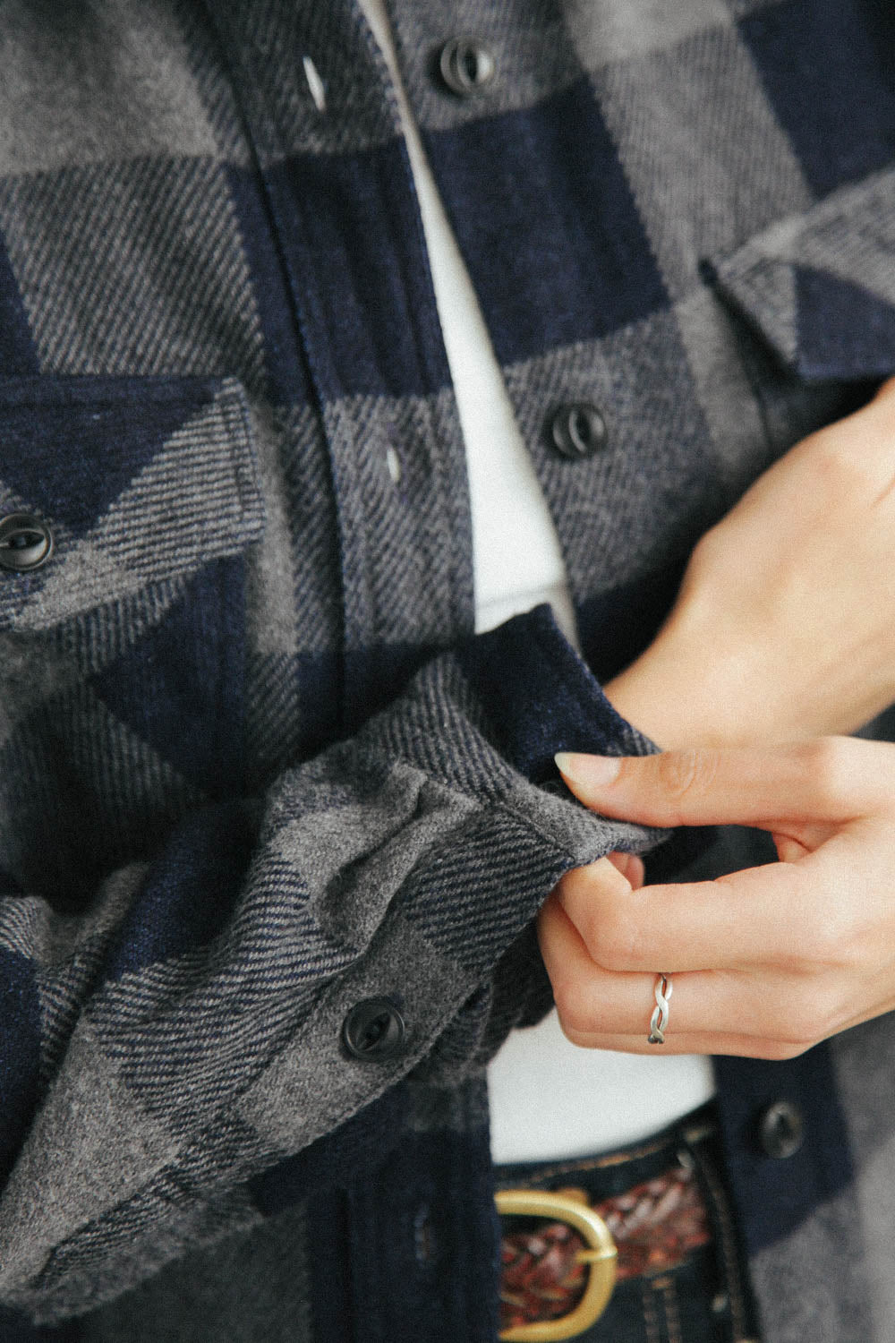 Gallery images of the Women’s Japanese Indigo Check Flannel Shirt (Grey)