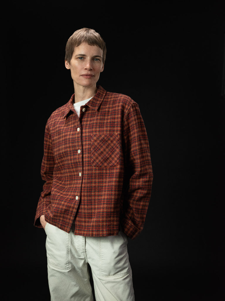 main WOMEN'S RED CHECK EASY SHIRT