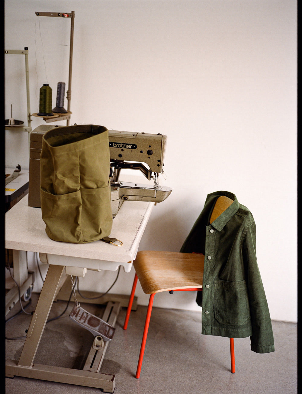 Gallery images of the WOMEN'S BATCH NO.21 - PINE GREEN