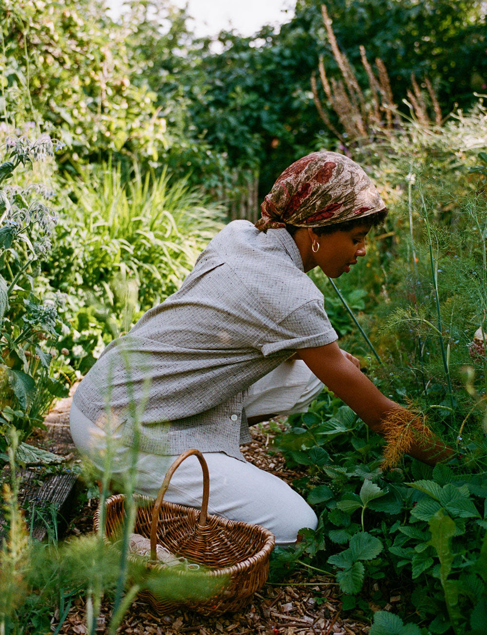 Gallery images of the Women’s Japanese Cotton Linen Shirt - Natural